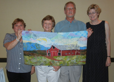 Image - Mom receiving her commissioned barn quilt