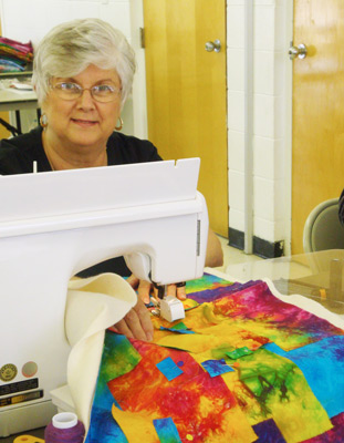 Carolyn's colorful Instant Art Quilt, made in a class with Ellen Lindner, adventurequilter.com