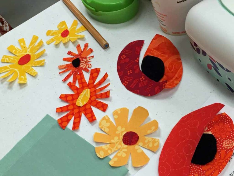 Ellen Lindner's Floral Improv class. AdventureQuilter.com