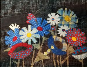 Made by Annette Moore in Ellen Lindner's "Floral Improv" class. AdventureQuilter.com